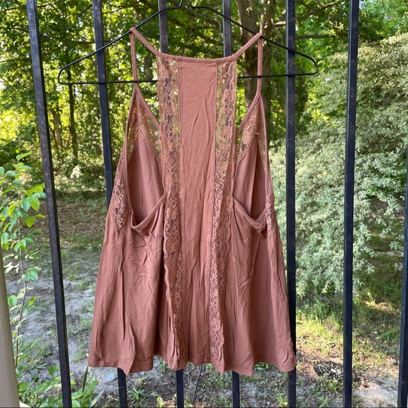 brown lacey tank top - Picture 2 of 3